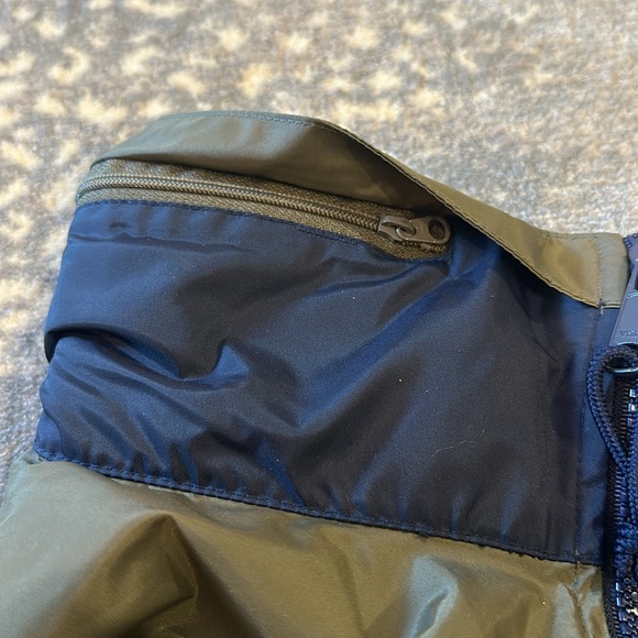 COLUMBIA MENS WINDBREAKER PACK WITH HOOD SIZE XL - Picture 5 of 12